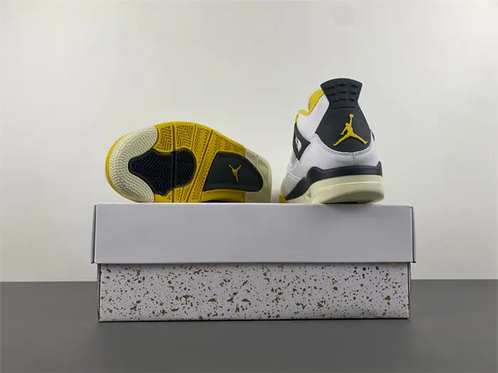 Air Jordan 4 