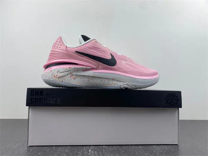 NIKE Air Zoom GT CUT 