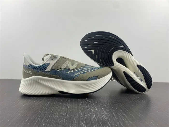 New Balance FuelCell RC Elite v2 Tokyo Design Studio Grey Vetiver 