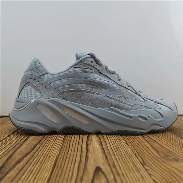 BLUE YEEZY BOOST 700 