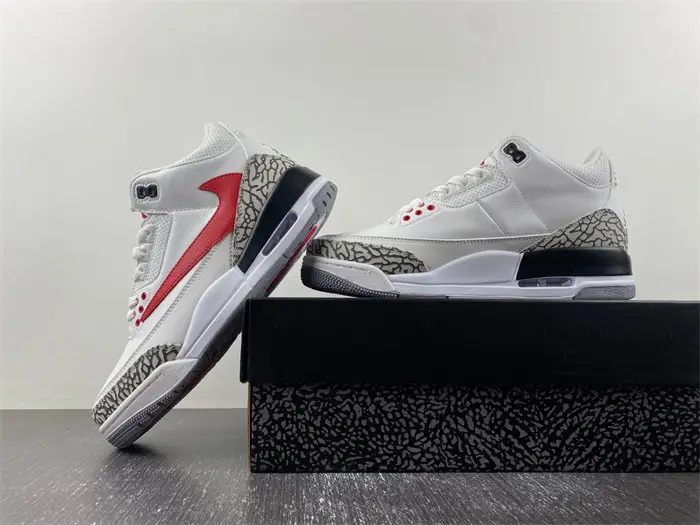 Travis Scott x Air Jordan 3 