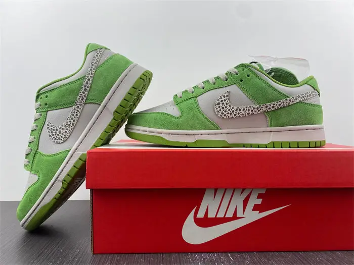 Nike Dunk Low AS Safari Swoosh Chlorophyll 
