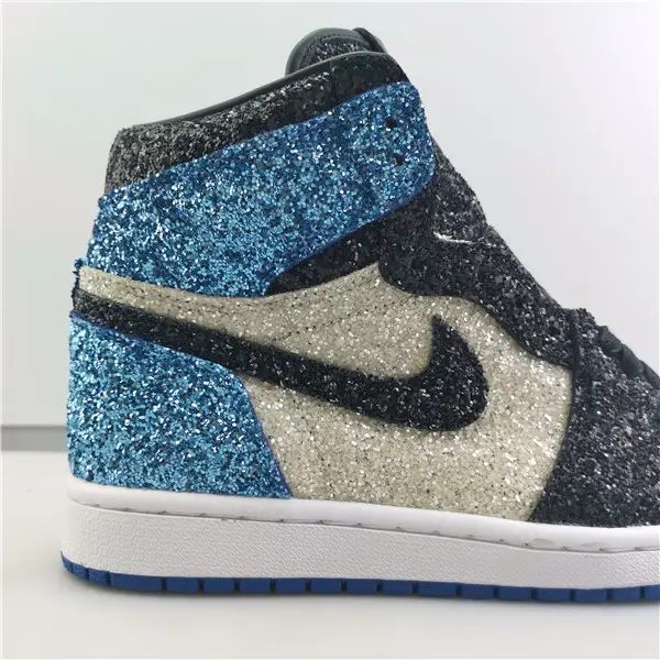 AIR JORDAN 1 X FRAGMENT DESIGN 