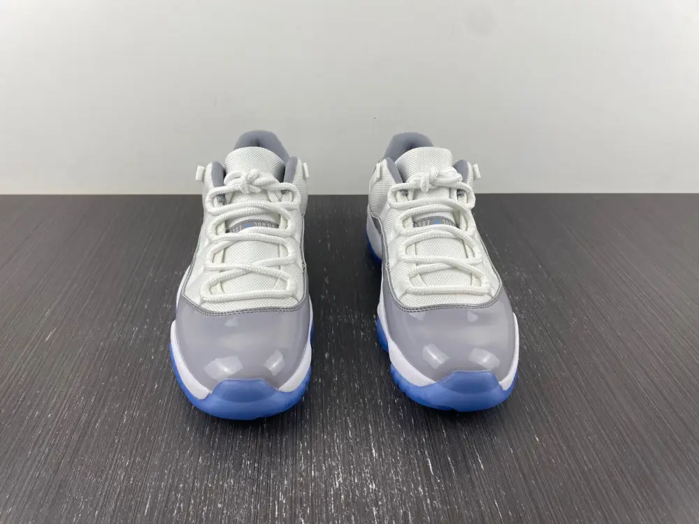 Air Jordan 11 Low 