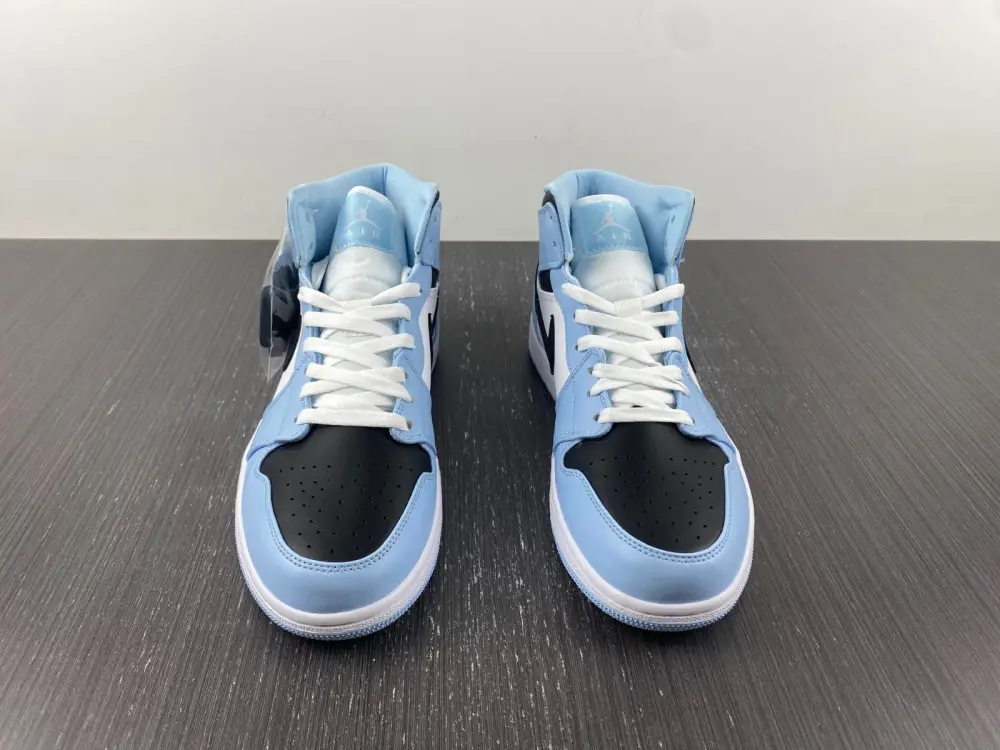 Jordan 1 Mid Ice Blue 