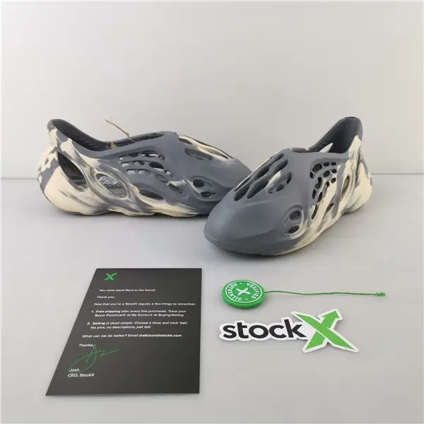 ADIDAS YEEZY FOAM RNNR MXT  EBFA920