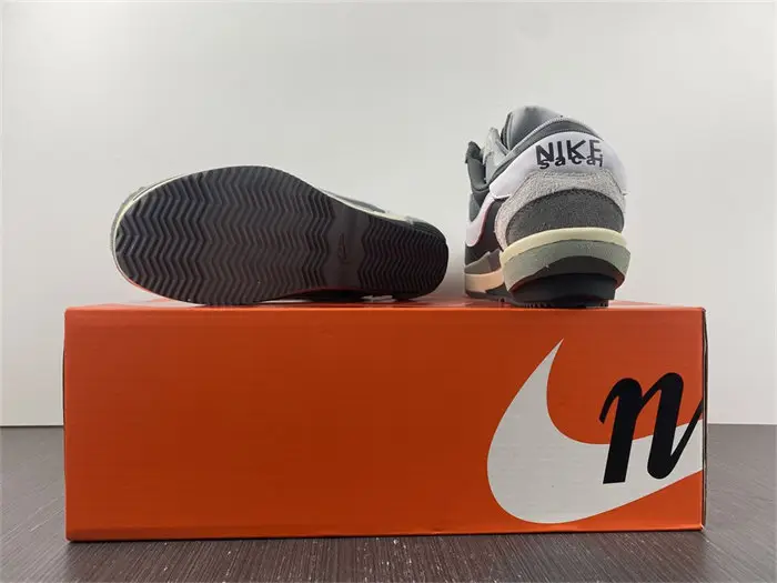Nike Zoom Cortez SP sacai Grey 