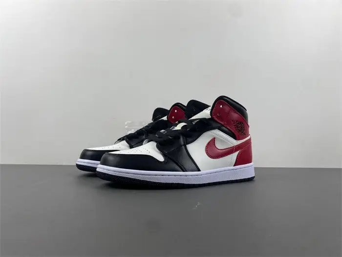 WMNS AIR JORDAN 1 MID 'BLACK TOE' 