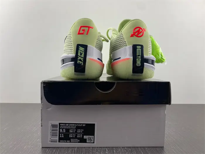 Nike Air Zoom G.T. Cut Crimson 