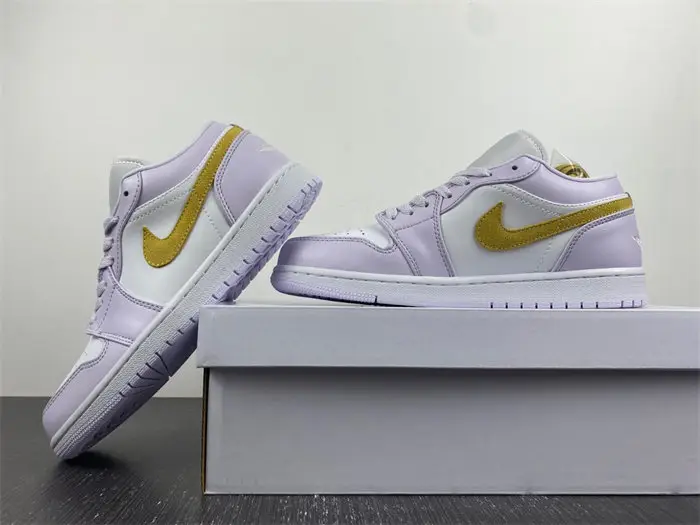 AIR JORDAN 1 LOW 