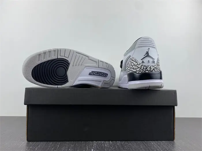 Jordan Legacy 312 Low Light Smoke Grey 
