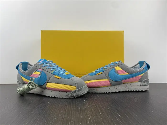 Nike Cortez Union Light Smoke  ADBDB230