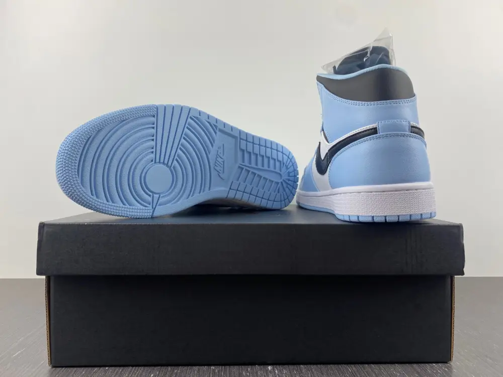 Jordan 1 Mid Ice Blue 