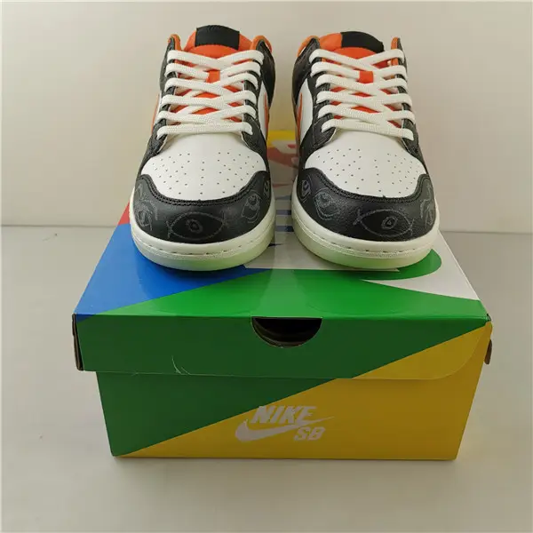 NIKE DUNK LOW PRM HALLOWEEN (2021) - 