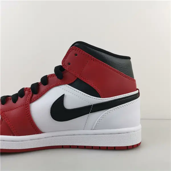 Jordan 1 Mid Chicago (2020) 