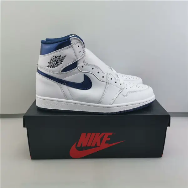 AIR JORDAN 1 RETRO HIGH OG 
