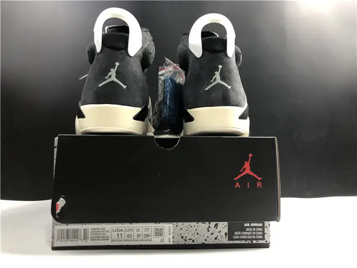 Jordan 6 Retro Tech Chrome 
