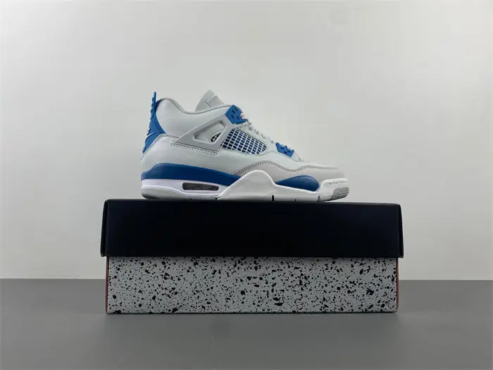 Air Jordan 4 