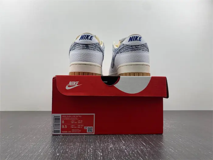 Nike Dunk Low New Americana Washed Denim 