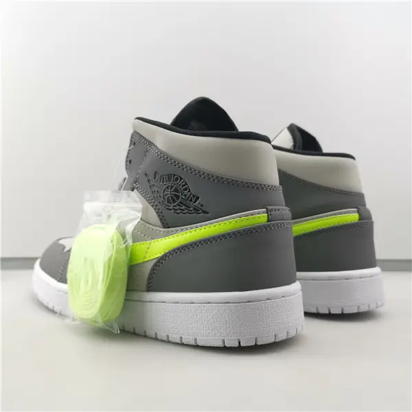 AIR JORDAN 1 MID GUNSMOKE VOLT 