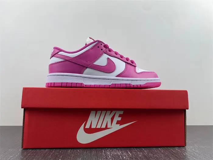 Nike Dunk Low Active Fuchsia 