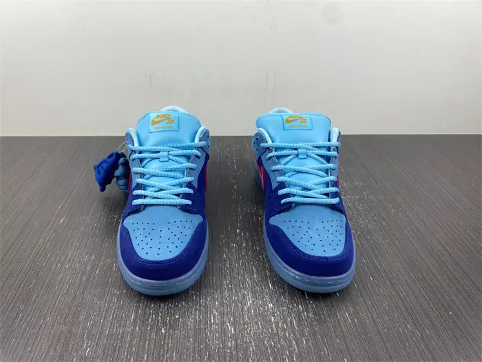 Nike SB Dunk Low Run The Jewels 