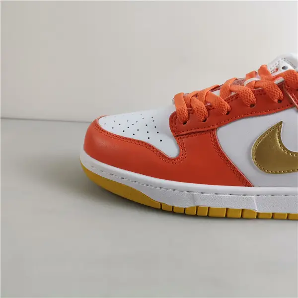 NIKE DUNK LOW GOLDEN ORANGE 