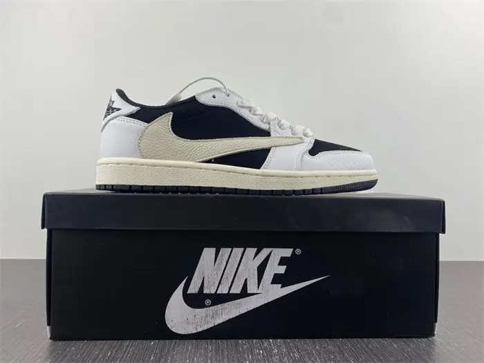 Travis Scott x Air Jordan 1 