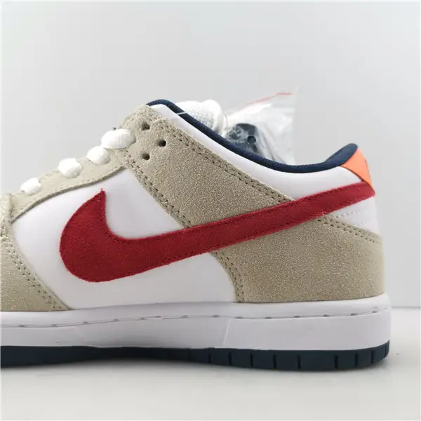 Nike SB Dunk Low Crimson 