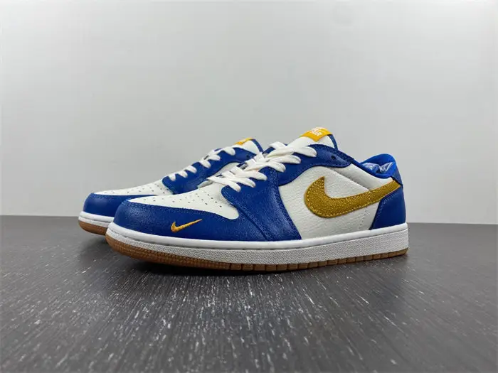 Air Jordan 1 Low 