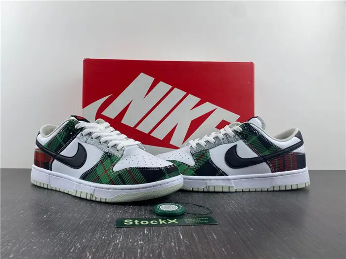 Nike Dunk Low Tartan Plaid 