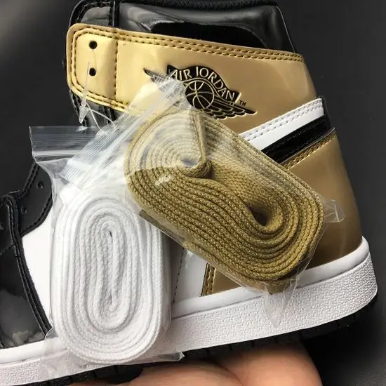 GOAT Air Jordan 1 Gold Toe 
