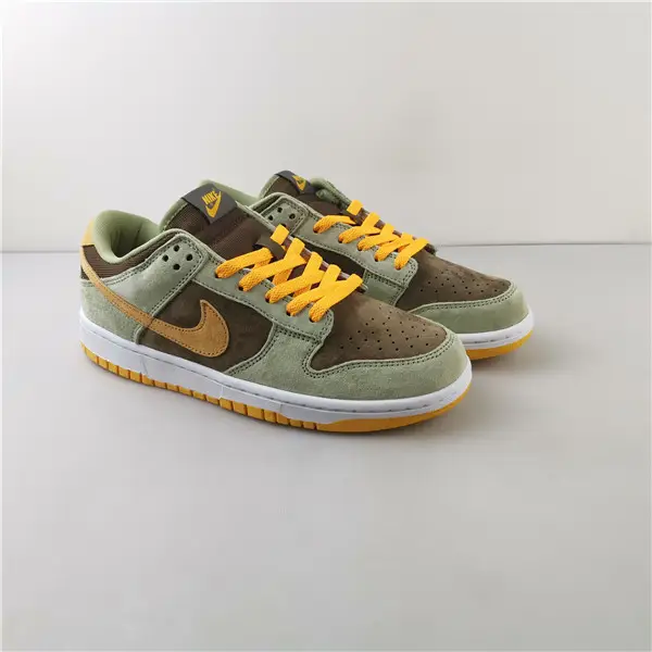 NIKE DUNK LOW DUSTY OLIVE - 
