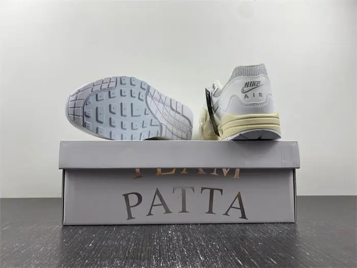 Patta x Nike Air Max 1 