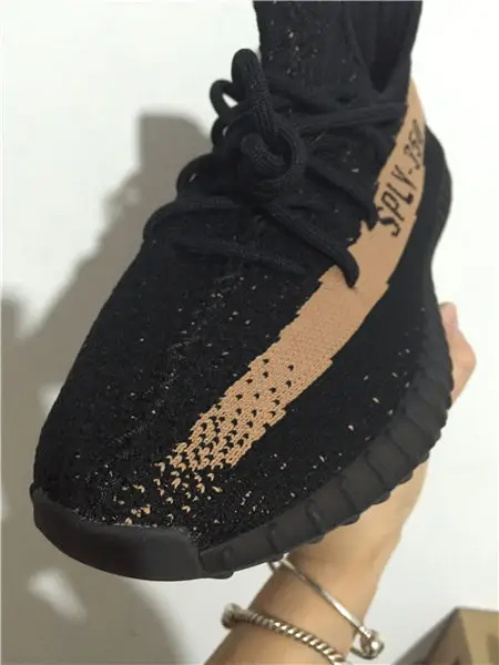 adidas Yeezy Boost 350 V2 Core Black Copper 