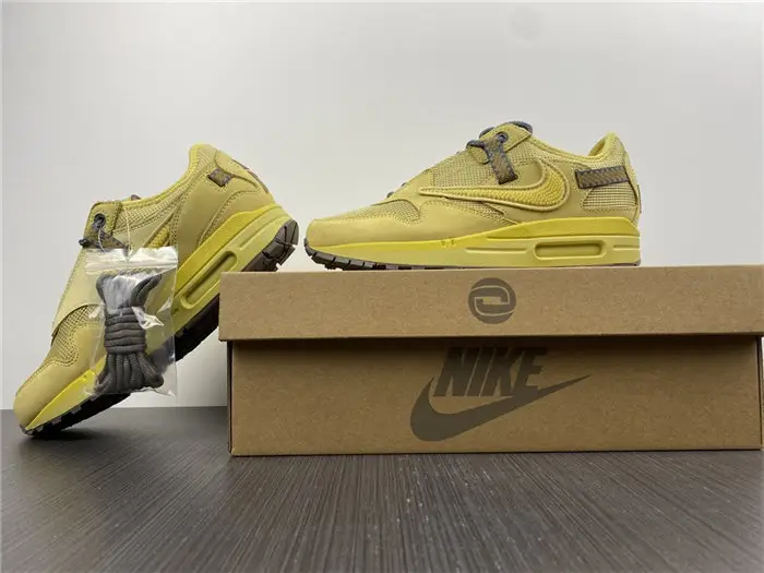 Max1 ts Travis Scott X Nike Air Max 1 'Wheat' 
