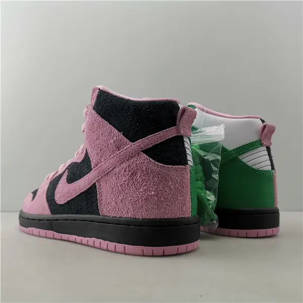 Nike SB Dunk High Invert Celtics 