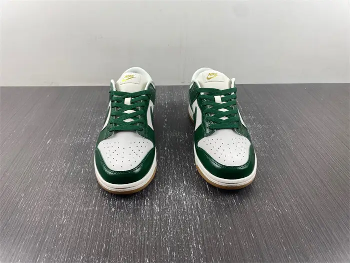 Nike Dunk Low LX 
