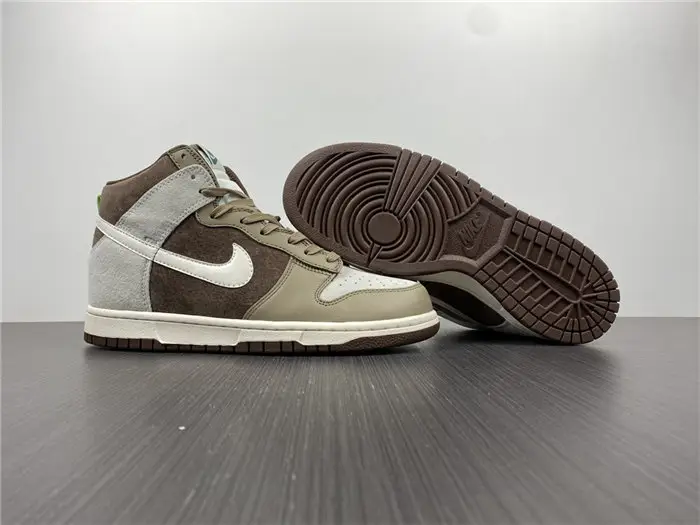 Nike Dunk High Chocolate 