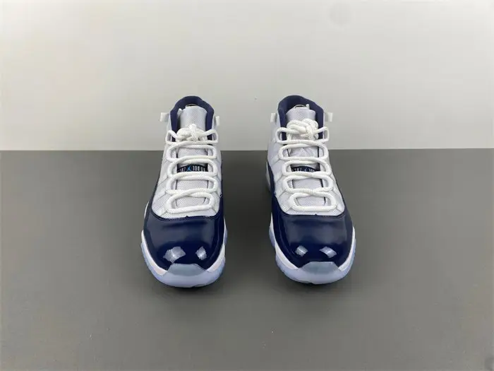 Air Jordan 11 
