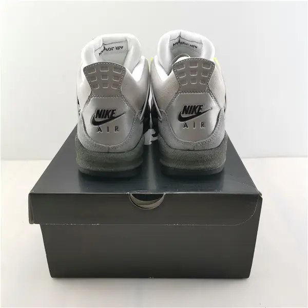 Air Jordan 4 SE 
