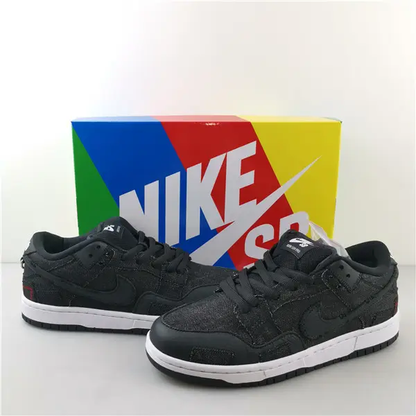 NIKE SB DUNK LOW WASTED YOUTH - 