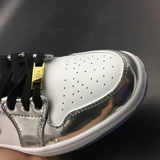 AIR JORDAN 1 RETRO HI THINK 