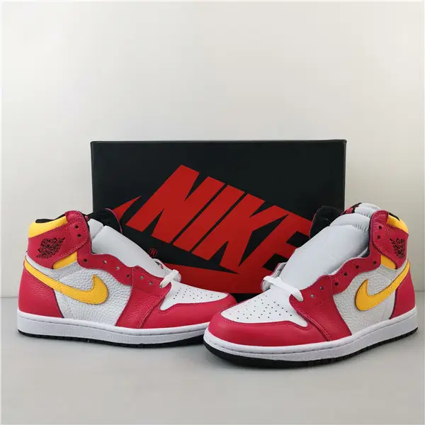 Air Jordan 1 High OG Light Fusion Red 