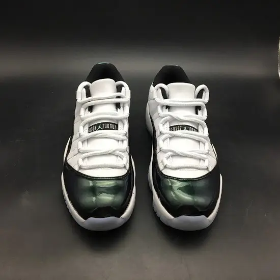 Air Jordan 11 Low 