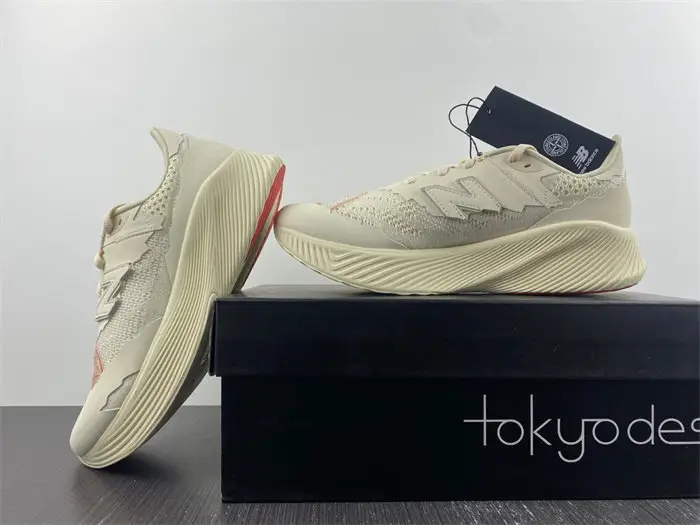 New Balance FuelCell RC Elite v2 SI Stone Island TDS 