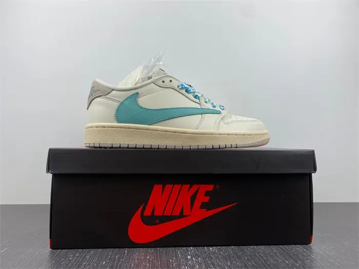 Travis Scott x Air Jordan 1 Low 