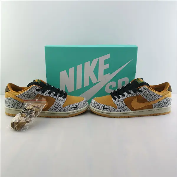Nike SB Dunk Low Safari - 