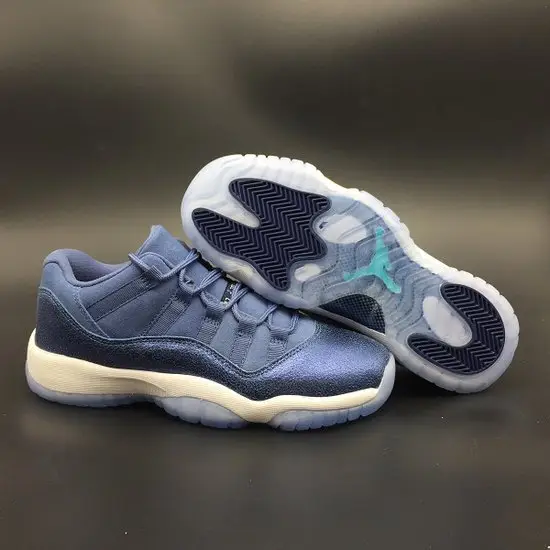 Air Jordan 11 Low GS 'Blue Moon' 
