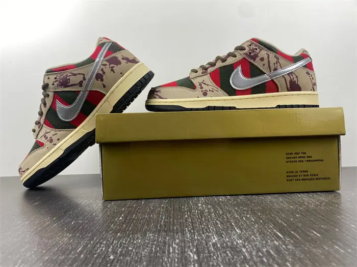 Nike SB Dunk Low 